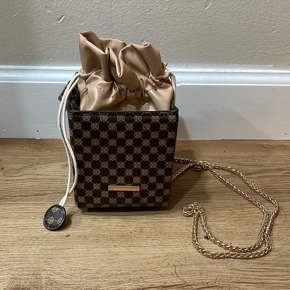 SHEIN Mini Drawstring Box Bag